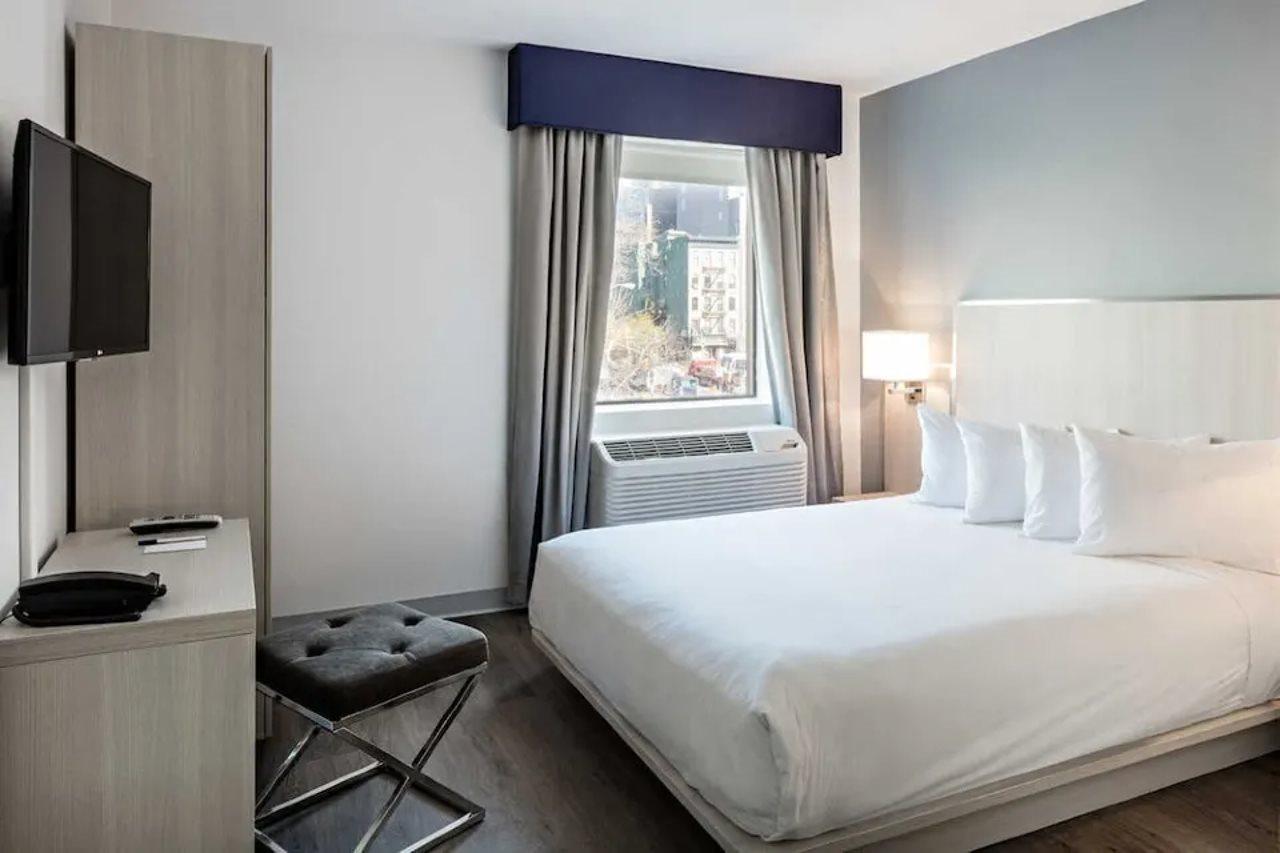 Gatsby Athens Hotel ภายนอก รูปภาพ A room at the Hotel 373 Madison